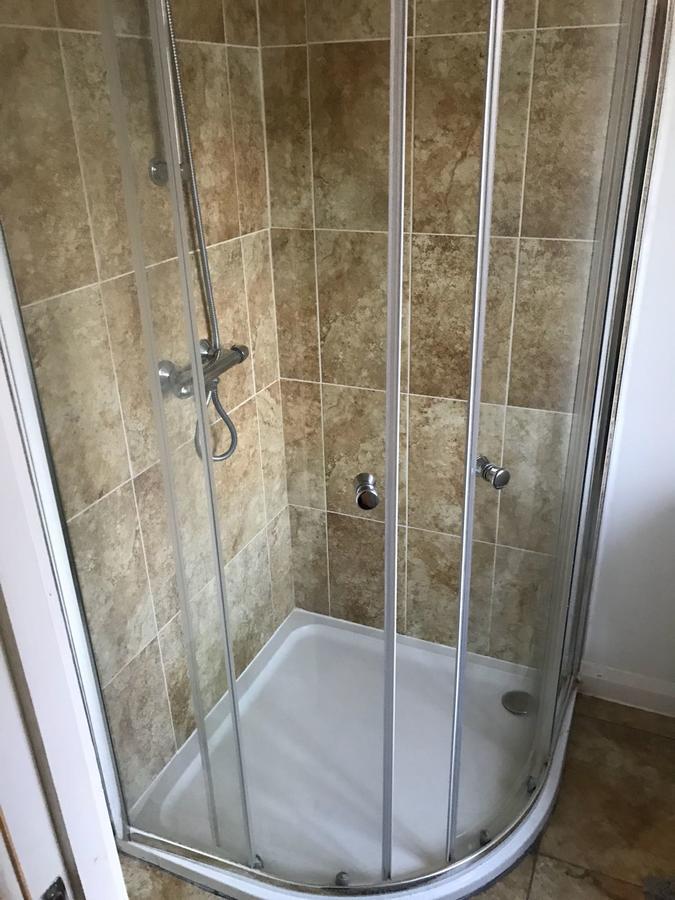Hatfield Save-Money Rooms - 10Over10 For Price! Bagian luar foto